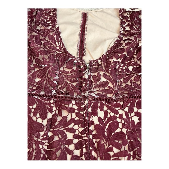 Angel‎ Biba Burgundy Ombre Lace Cut-Out Overlay Dress Size 8 - Picture 9 of 9
